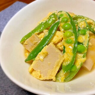 ほっこり優しい♡高野豆腐とスナップエンドウの卵とじ